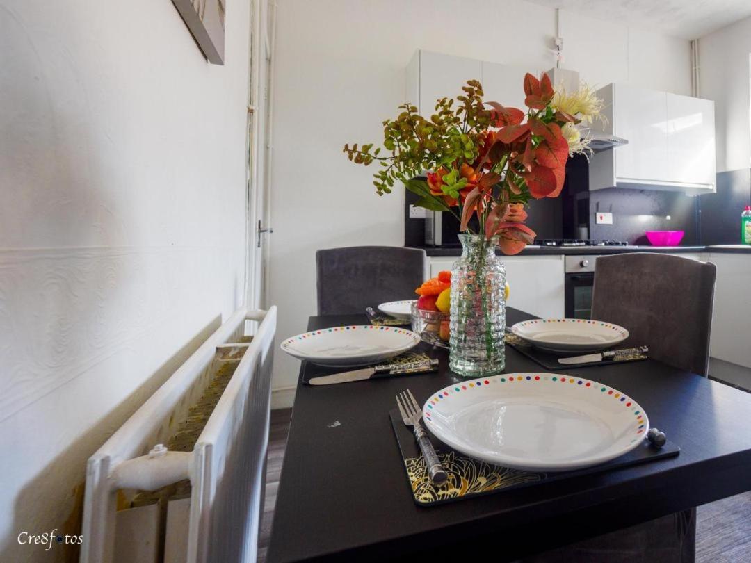 12 Cornwallis Lodge Family Room 1 Stoke-on-Trent المظهر الخارجي الصورة