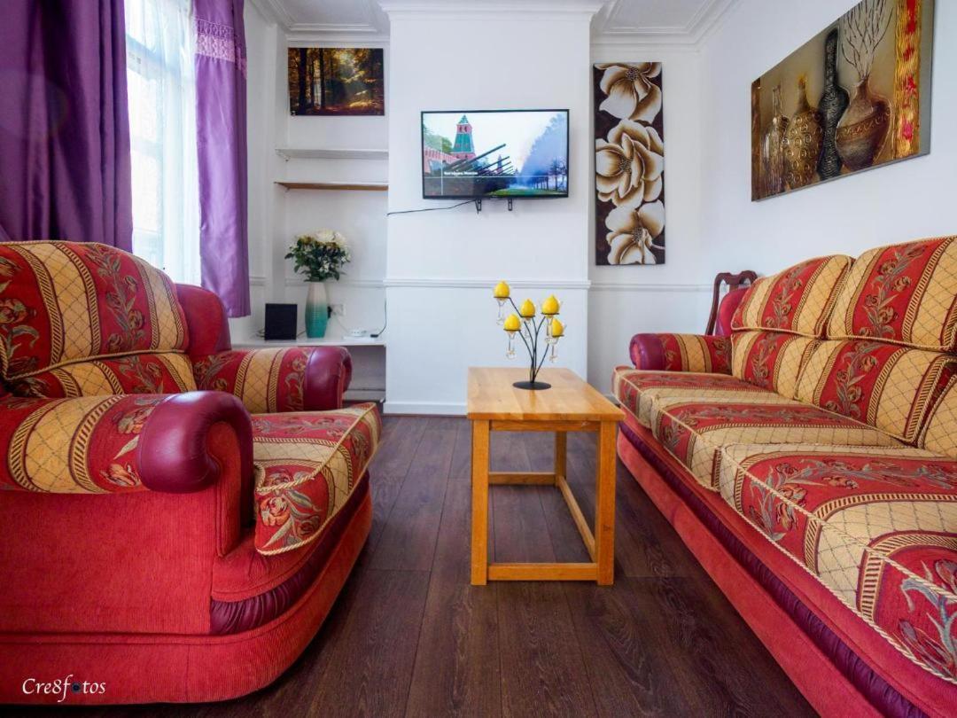 12 Cornwallis Lodge Family Room 1 Stoke-on-Trent المظهر الخارجي الصورة