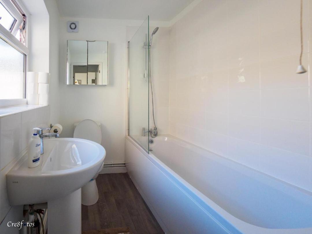 12 Cornwallis Lodge Family Room 1 Stoke-on-Trent المظهر الخارجي الصورة